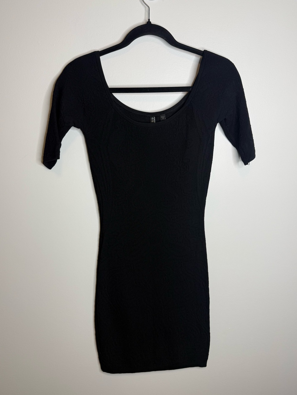 Guess Black Scoop Neck Mini Dress size medium bodycon